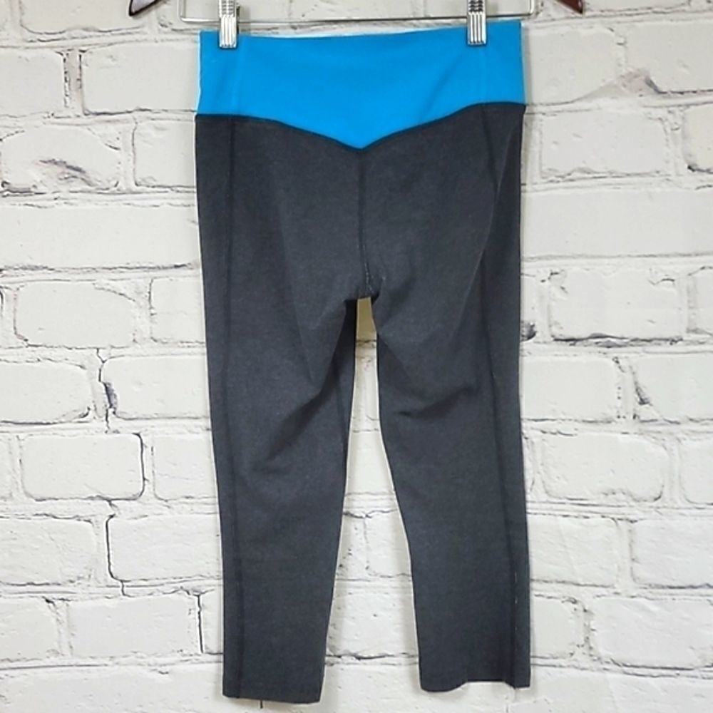 Nike Dri-Fit Workout Capris  - Picture 4 of 5
